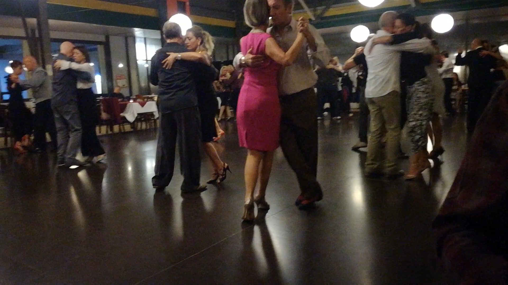 City break cultural Milano - Seară de tango argentinian la Bocciofila Martesana